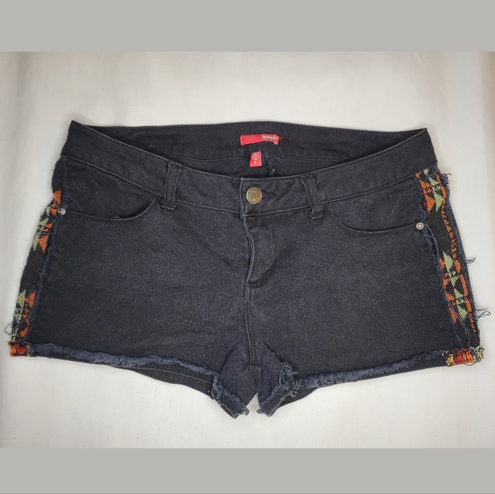 Bongo Size 9 Black Distressed embroidered sides jean denim shorts